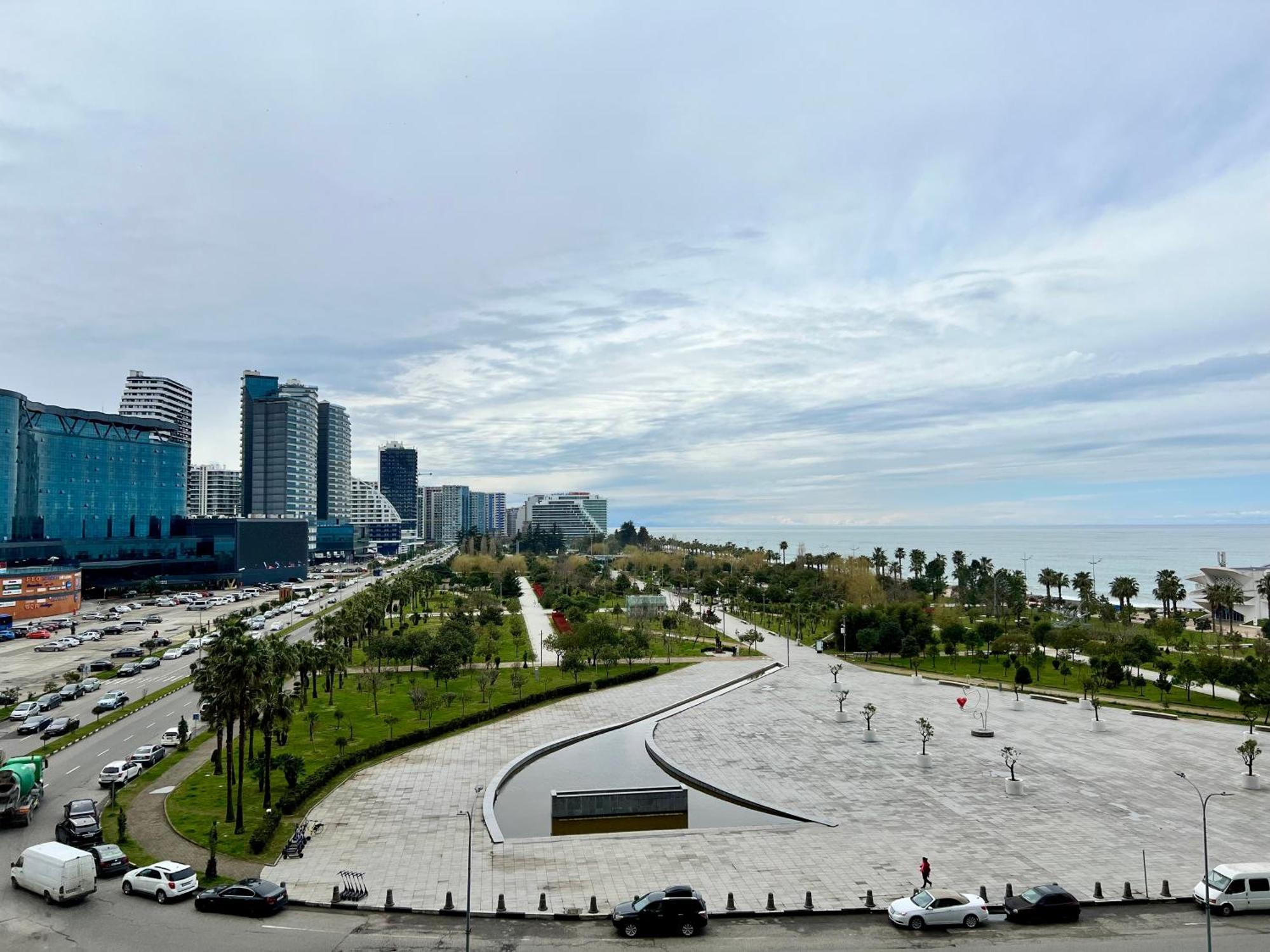 Orbi Beach Tower Batumi Zewnętrze zdjęcie